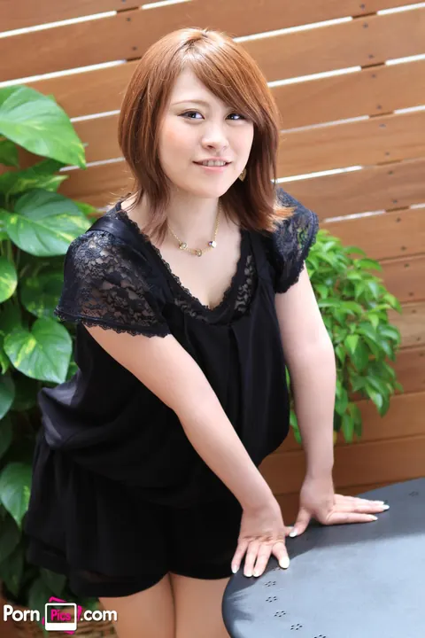 Japanese Redhead Strips to Lingerie Outdoors – photo 6 of 21
