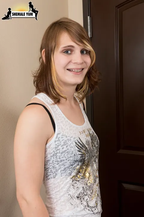 Trans Woman Undresses and Spreads Her Legs Wide on Camera – photo 1 of 16