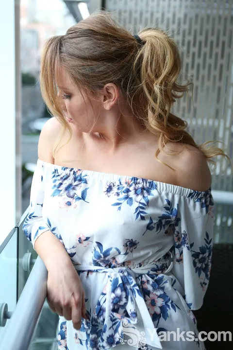 Madison Missina: Busty Australian Redhead MILF Fingers Herself in the Kitchen After Coffee – photo 3 of 17