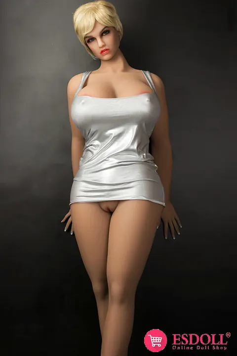 Blonde Strips Nude and Poses Her Curves – photo 13 of 21