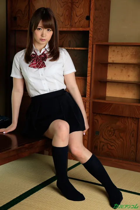 Yui Nishikawa: Petite Asian Brunette Takes Three Men and Gets a Facial – photo 4 of 19