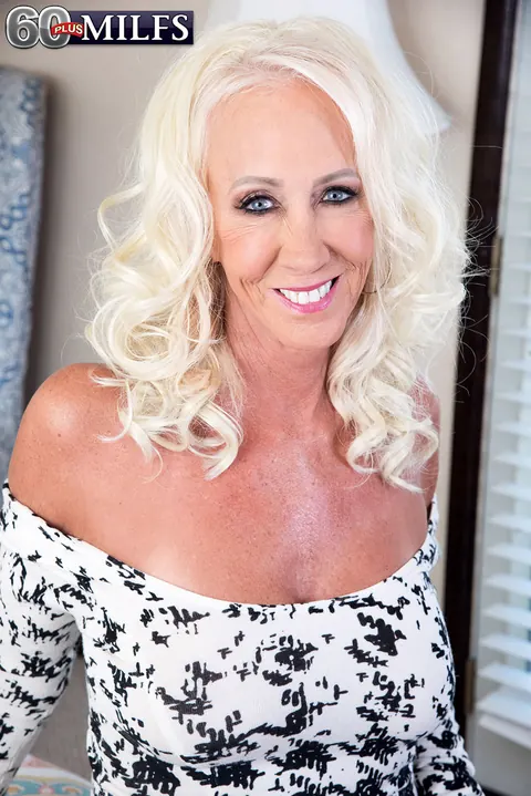 Madison Milstar: Mature Busty Blonde in a Skirt Has Interracial Sex – photo 5 of 16