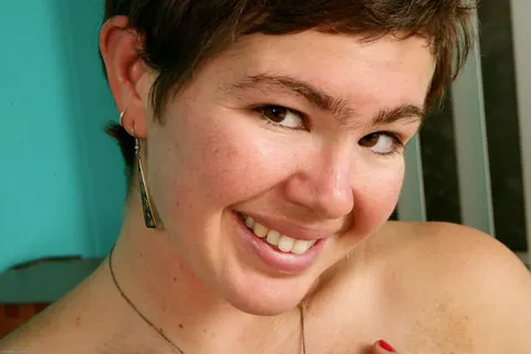 Short-Haired Brunette Peels Off Her Clothes and Spreads Her Hairy Pussy – photo 1 of 21