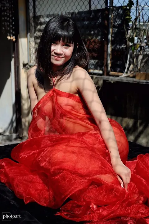 Asian and Indian Women Undress and Flash Their Tits – photo 11 of 18