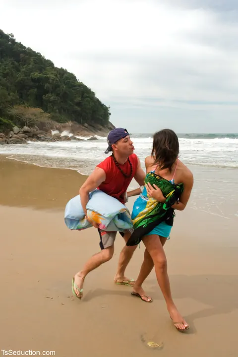 Trans Woman Fucks a Guy Outdoors After Kissing – photo 11 of 21