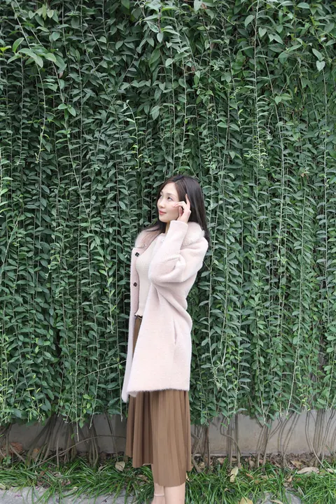 Japanese Woman Poses Outdoors Fully Clothed – photo 4 of 20