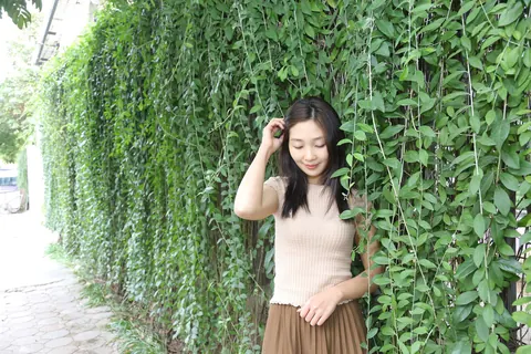 Japanese Woman Poses Outdoors Fully Clothed – photo 14 of 20