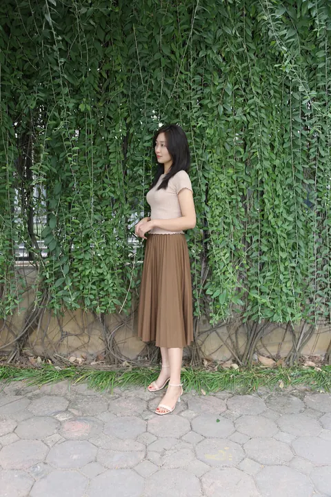 Japanese Woman Poses Outdoors Fully Clothed – photo 17 of 20