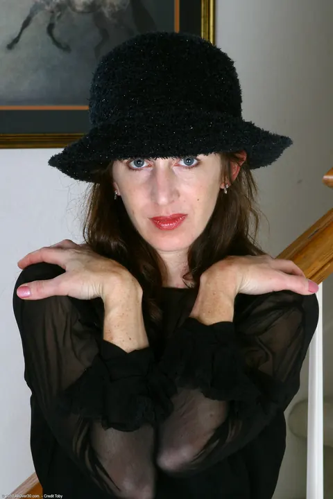 Slim MILF Pulls Panties Aside to Show Her Hairy Pussy – photo 4 of 21