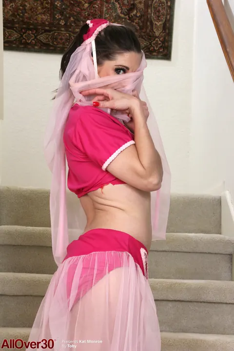 Genevieve Sweets: Brunette MILF Strips Out of Her Uniform and Spreads Her Pussy Lips – photo 1 of 21