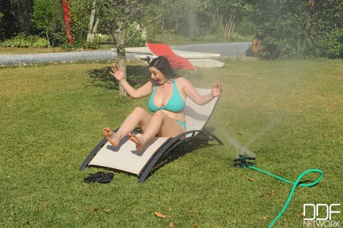 Karina Hart: Two Curvy Brunette MILFs Strip Off Bikinis in the Garden – photo 2 of 21