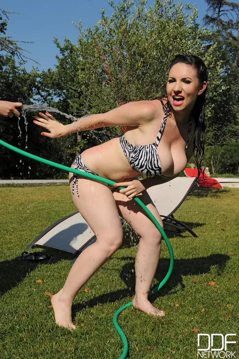 Karina Hart: Two Curvy Brunette MILFs Strip Off Bikinis in the Garden – photo 10 of 21