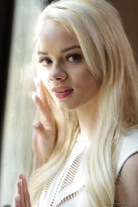 Elexis Monroe & Elsa Jean: Two Blondes Spread Their Pussies in Stockings – photo 4 of 15