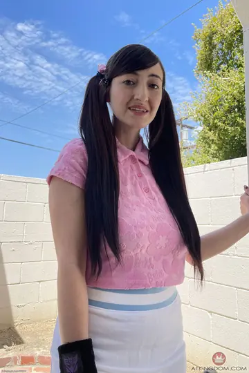 Tifa Quinn – Petite Brunette Sucks Cock and Shows Her Protruding Labia