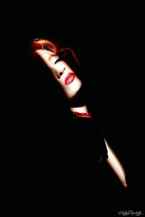 Ulorin Vex: Tall British Redhead MILF Models Leather Boots and Heels – photo 18 of 21