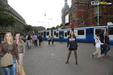 Nadia Bella: Tall European Brunette Flashes Her Big Tits in Public – photo 5 of 16