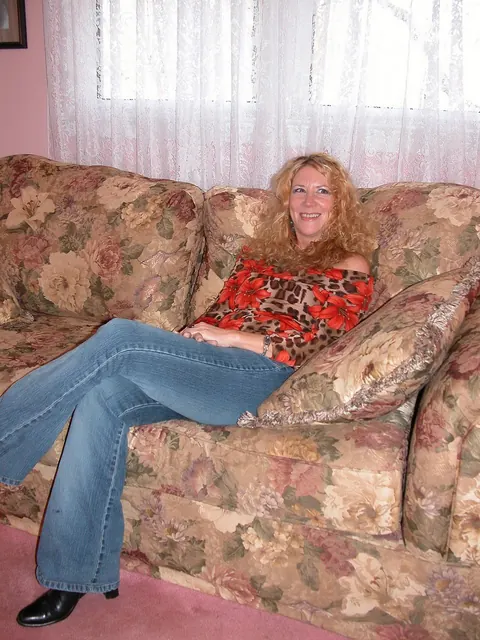 Curly Blonde MILF Strips Out of Her Jeans and Spreads – photo 1 of 20