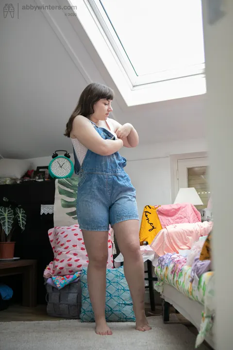 PAWG Poses in Jeans and Panties Showing Her Big Ass – photo 18 of 20