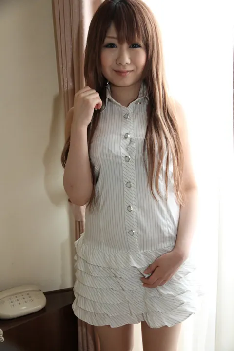 Chubby Asian Babe Gets Fucked for a Creampie in Her Skirt – photo 18 of 21