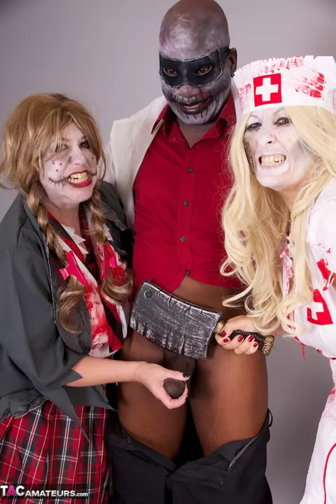 Curvy MILF in a Costume Jerks Off a Black Man in a Threesome – photo 14 of 20