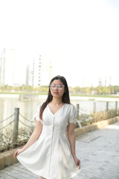 Petite Asian Brunette Strips Out of Her Dress in Public – photo 8 of 21