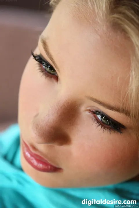 Alyssa Branch: Slim Blonde Spreads Her Legs and Masturbates – photo 7 of 21