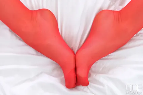 Lolly Gartner: Curvy Blonde Rubs Her Stockinged Feet and Fingers Her Pussy – photo 12 of 21