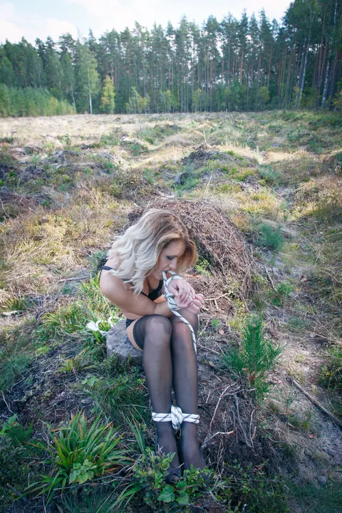 Linda Z: Tall Blonde Tied Up in the Forest Bondage with Women – photo 4 of 19