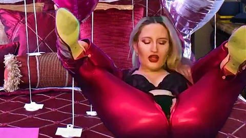 Thick Russian Blonde in Lingerie and Heels Poses – photo 1 of 15