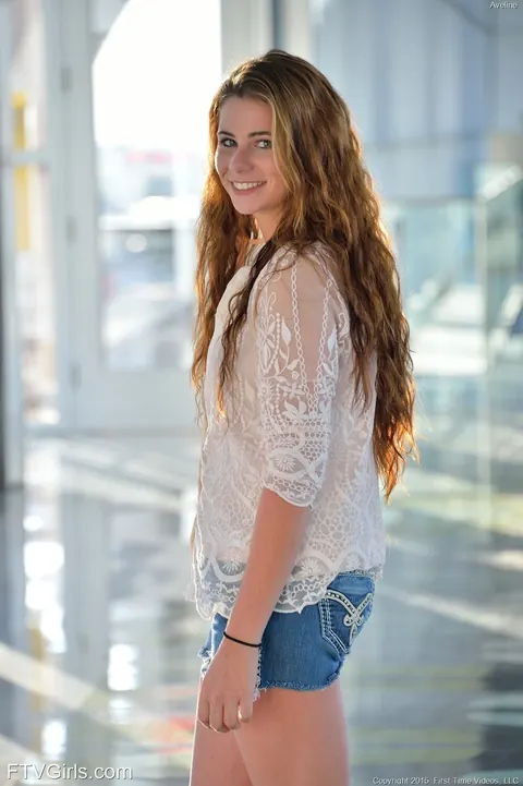 Aveline Kristie: Pierced Brunette Flashes Her Tattooed Body in Public – photo 1 of 20