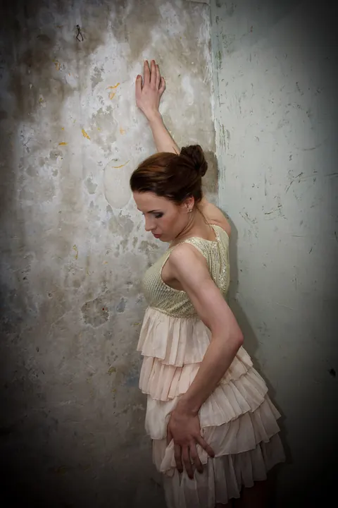 Skinny Brunette Strips Out of Her Dress – photo 4 of 21