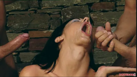 Tall European Woman Takes Double Penetration in a Threesome – photo 16 of 21