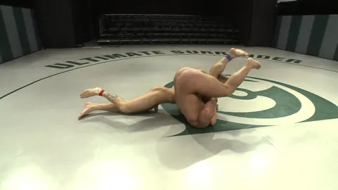 Two Men Strip and Suck Each Other in a 69 – photo 16 of 21