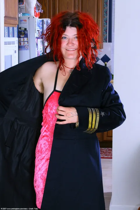 Thick Redhead with Short Hair Spreads Her Hairy Pussy and Shows Her Tattoos – photo 1 of 21