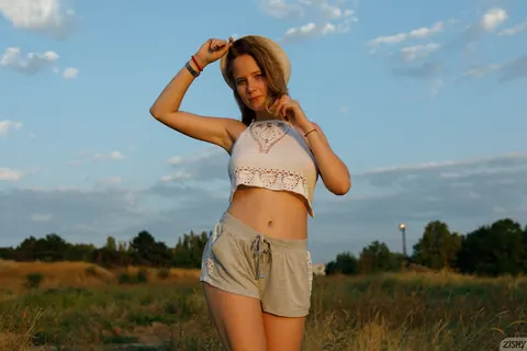 Delizi: Tall Russian Blonde Strips Out of Her Lingerie and Shorts – photo 2 of 12