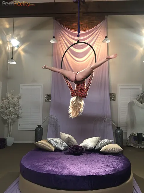 Arya Fae: Petite Blonde in a Bodysuit Poses for Aerial Yoga – photo 17 of 19