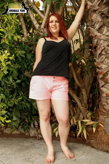 BBW Trans Woman Spreads Outdoors