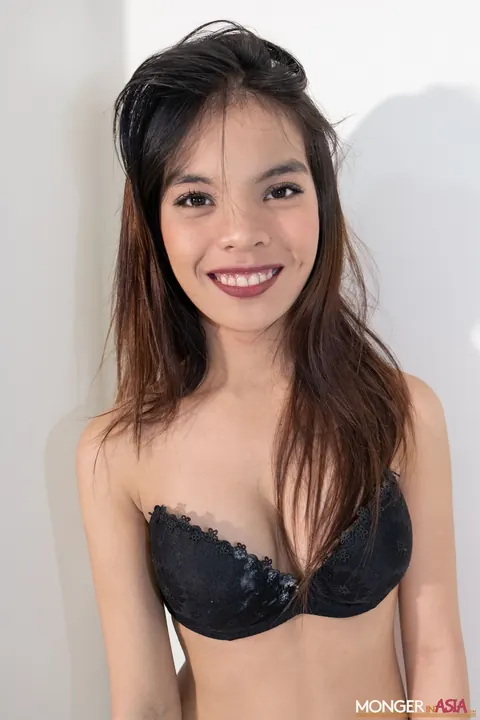 Petite Asian Babe Flashes Her Natural Tits and Small Ass – photo 6 of 17
