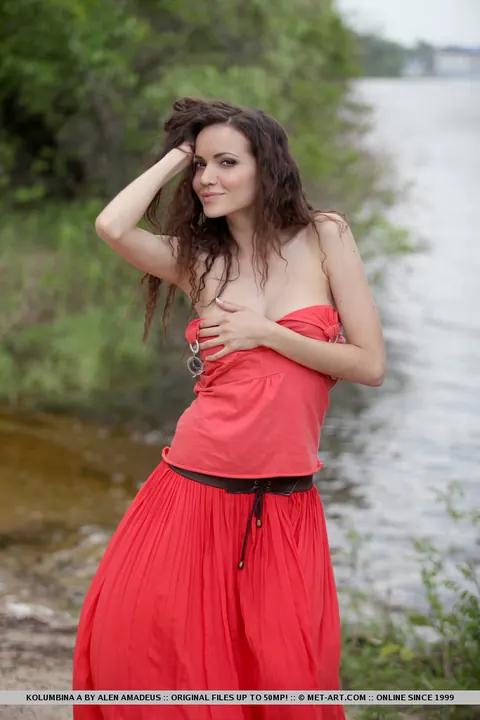 Kolumbina A: Brunette Hikes Her Skirt and Spreads Her Shaved Pussy Outdoors – photo 3 of 18