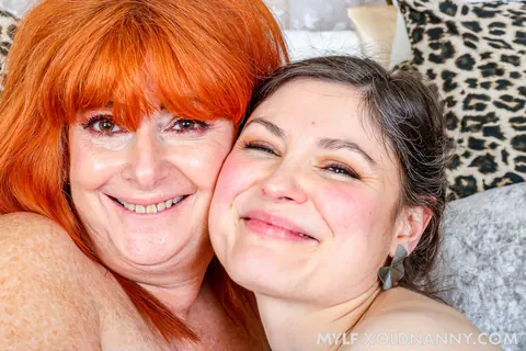 Amber Vixxxen: Busty Redhead MILF in Stockings Facesits Her Partner – photo 21 of 21