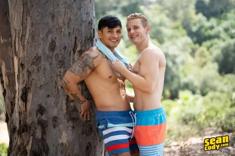 Two Men Kiss Deeply Before Anal Doggy Style – photo 5 of 15
