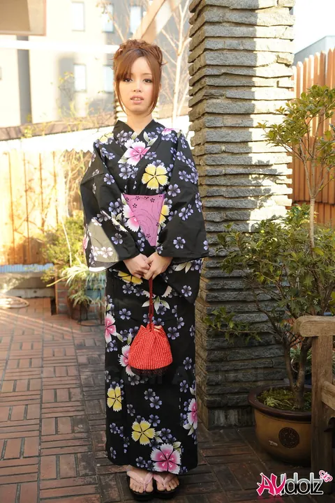 Yui Asami: Busty Japanese Redhead Poses in Her Skirt Outdoors – photo 2 of 15