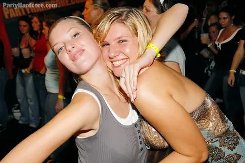 Woman Sucks and Fucks Multiple Men in Group Sex – photo 15 of 15