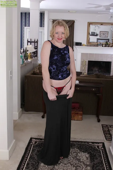 Anya Volcov: Curvy Blonde MILF with Big Natural Tits Rolls Panties Down and Spreads Wide – photo 2 of 16