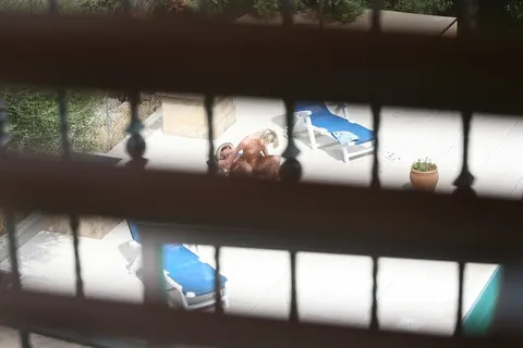 Paris Pink: German MILF Rides a Stranger by the Pool – photo 14 of 21