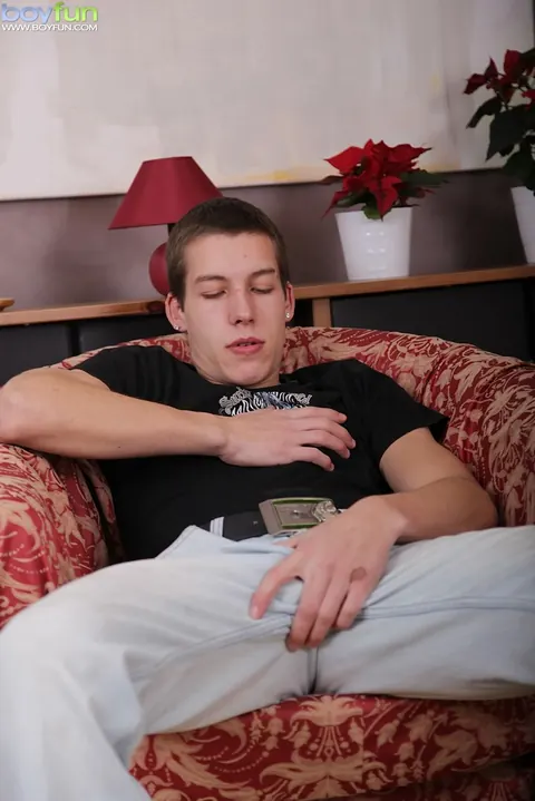 Man Masturbates and Fingers Himself Until He Cums – photo 2 of 21