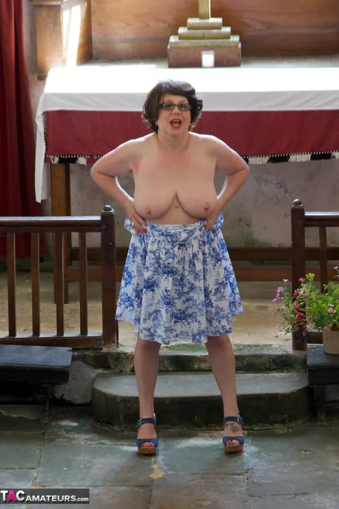 Speedy Bee: Busty British MILF Strips Out of Her Skirt at a Church – photo 5 of 20