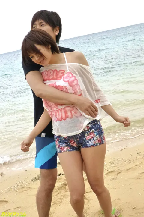Saya Tachibana: Petite Asian Babe Has Anal Sex on the Beach – photo 6 of 20