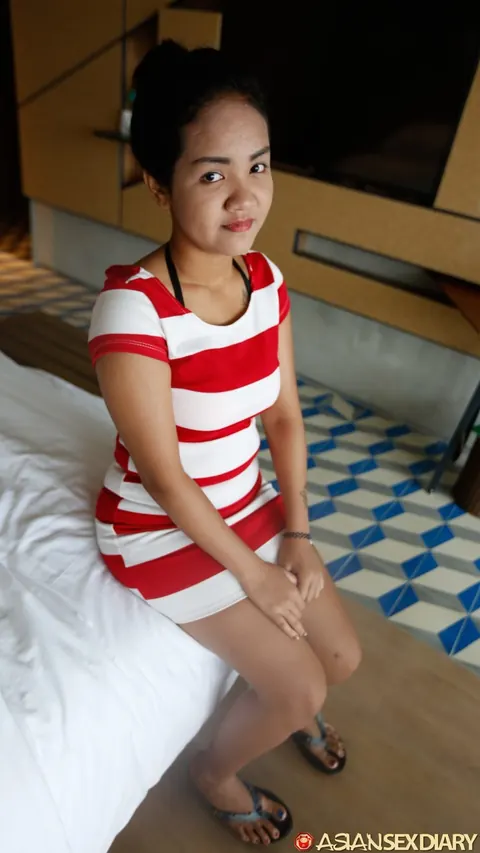 Short-Haired Asian BBW Takes Anal Doggy Style – photo 2 of 20