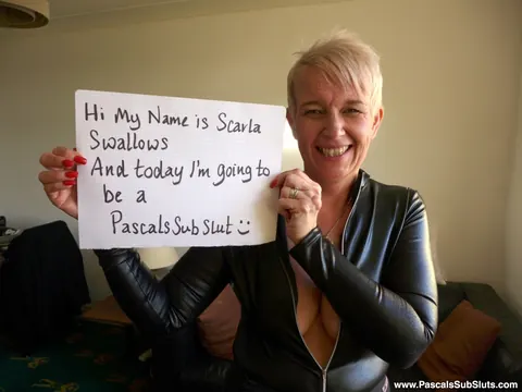 Scarla Swallows: Busty British MILF Strips Off Her Lingerie for a Threesome – photo 9 of 12